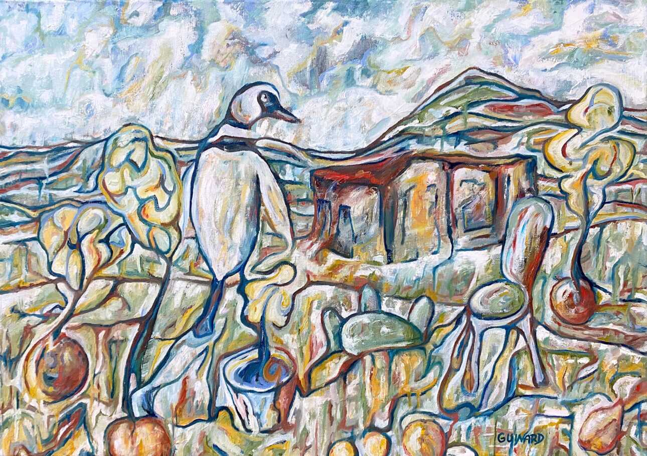 Pinguin in der Wüste vor Bergen